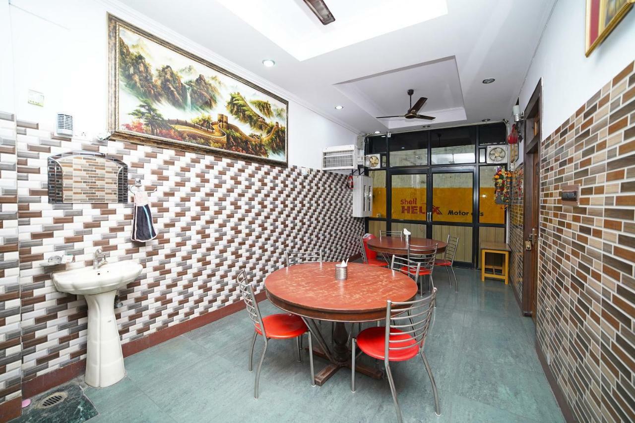 Oyo 39543 Hotel Kk Pantnagar Buitenkant foto